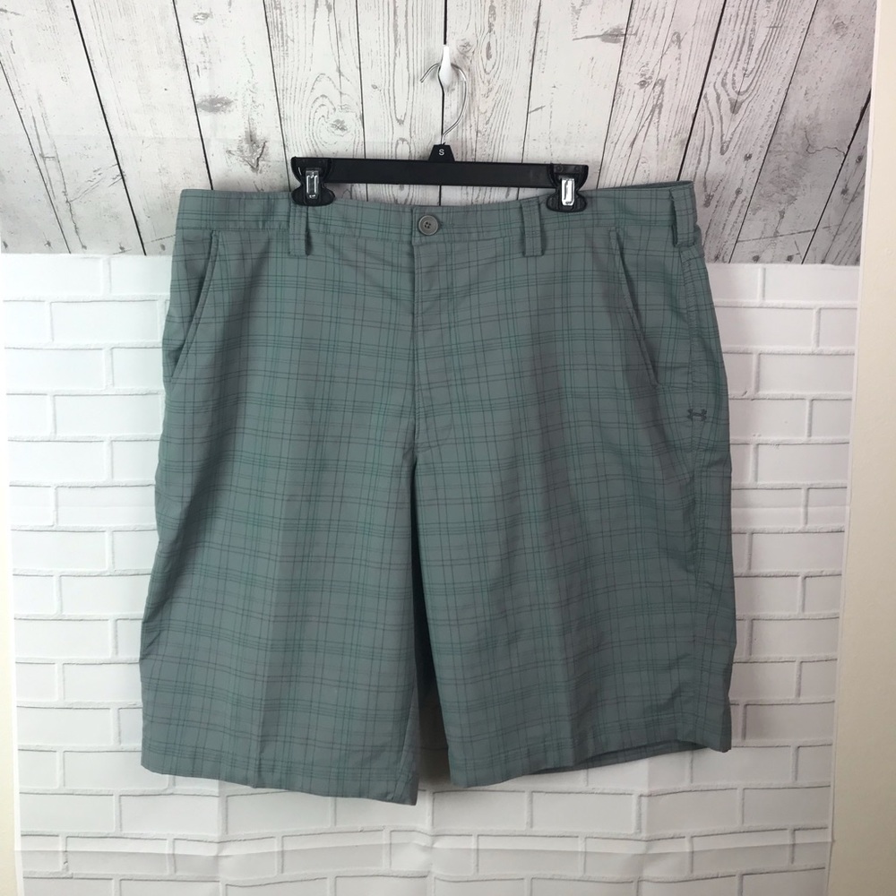 Under Armour Golf Shorts 40